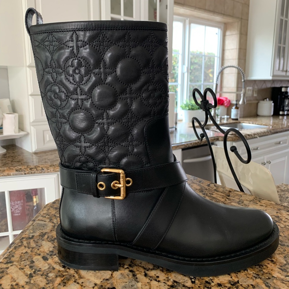 🖤LOUIS VUITTON Boots🖤